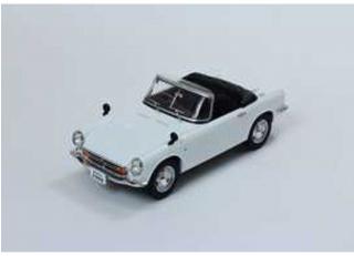 Honda S800 with removable soft top 1966  - white - Triple9 Collection 1:18