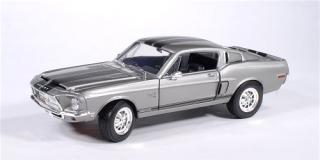 Ford Mustang Shelby GT-500 silber Road Signature 1:18