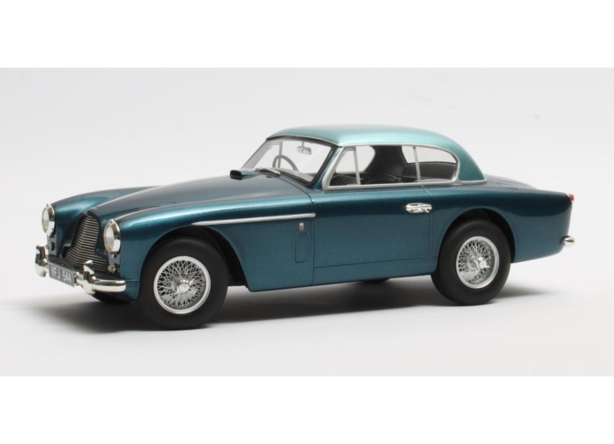 Aston Martin DB2-4 MKII FHC Notchback blue / blue 1955 Cult Scale Models 1:18 Resinemodell (Türen, Motorhaube... nicht zu öffnen!)