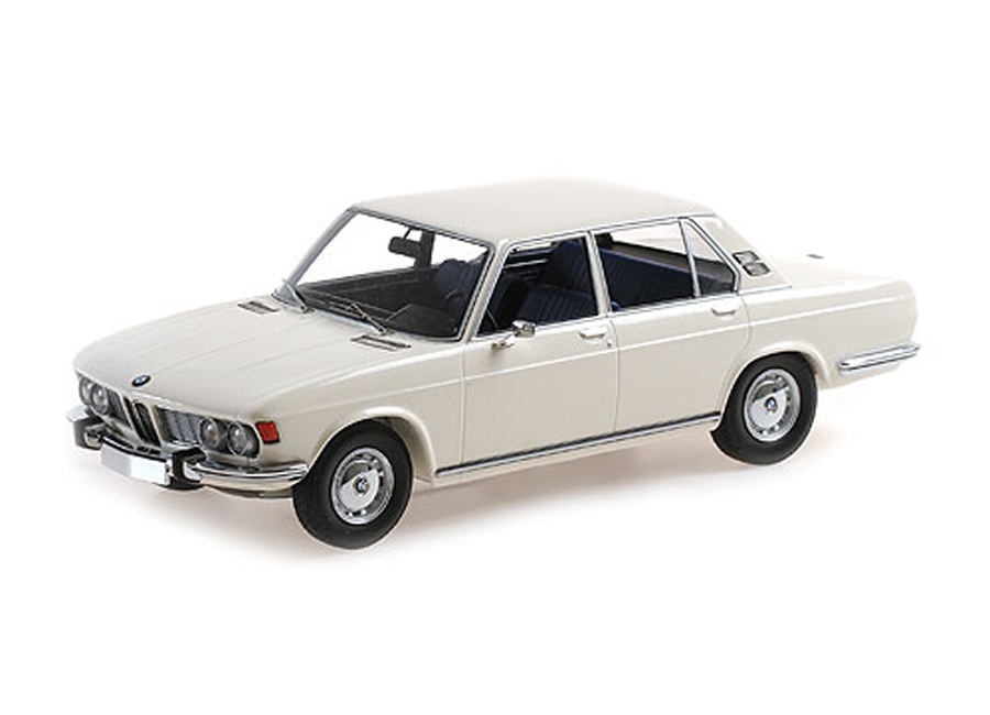 Voiture miniature BMW 2500 - 1968 - WHITE Minichamps 1:18 Metallmodell,  Türen, Motorhaube nicht zu öffnen sur