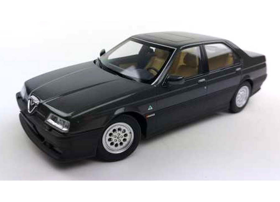 Alfa Romeo 164 Q4, 1994  dark grey metallic with beige interior Triple9 1:18 (Türen, Motorhaube... nicht zu öffnen!)