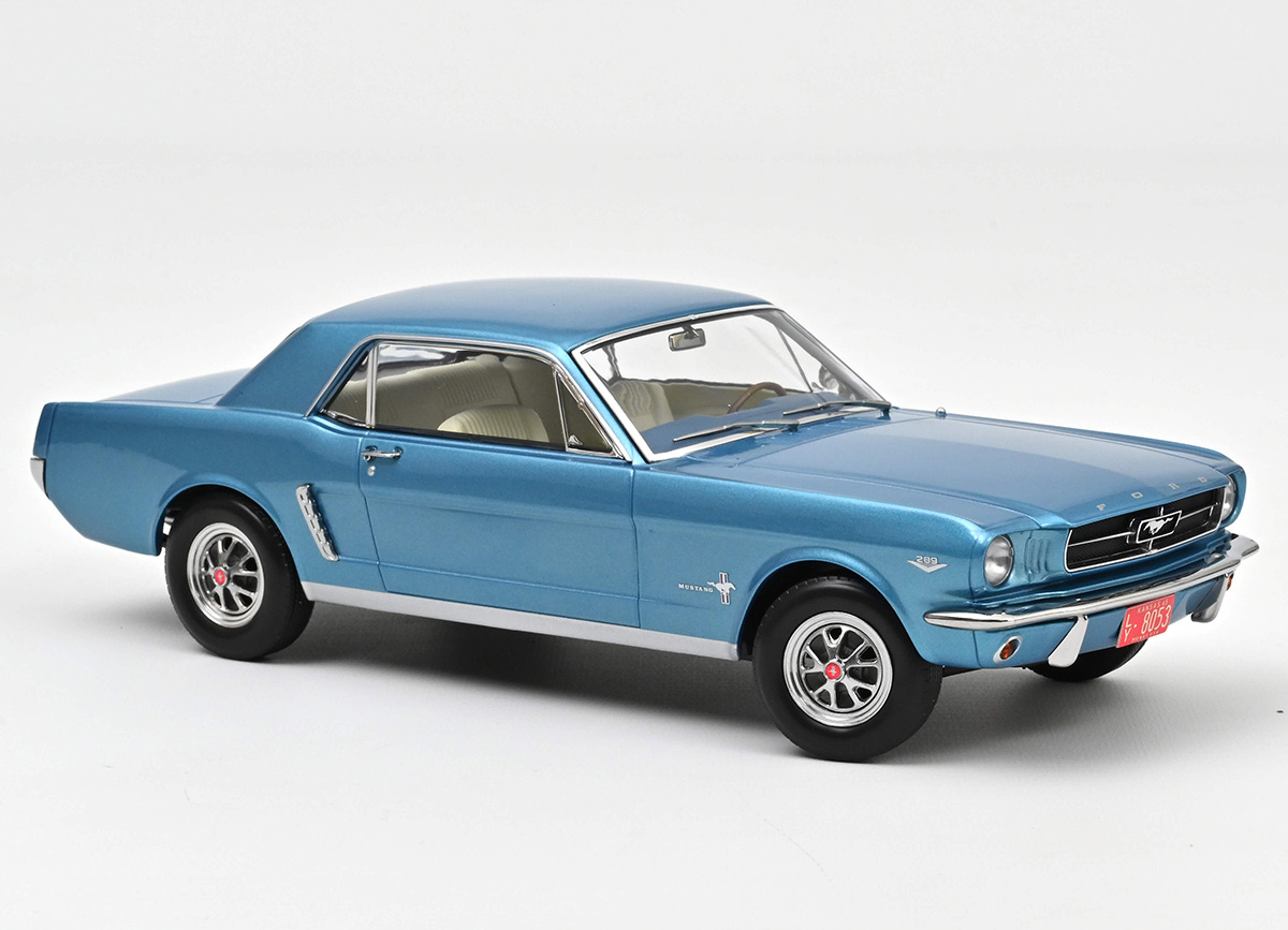 Ford Mustang Hardtop Coupe 1965 - Turquoise metallic Norev 1:18 Metallmodell (Türen/Hauben nicht zu öffnen!)