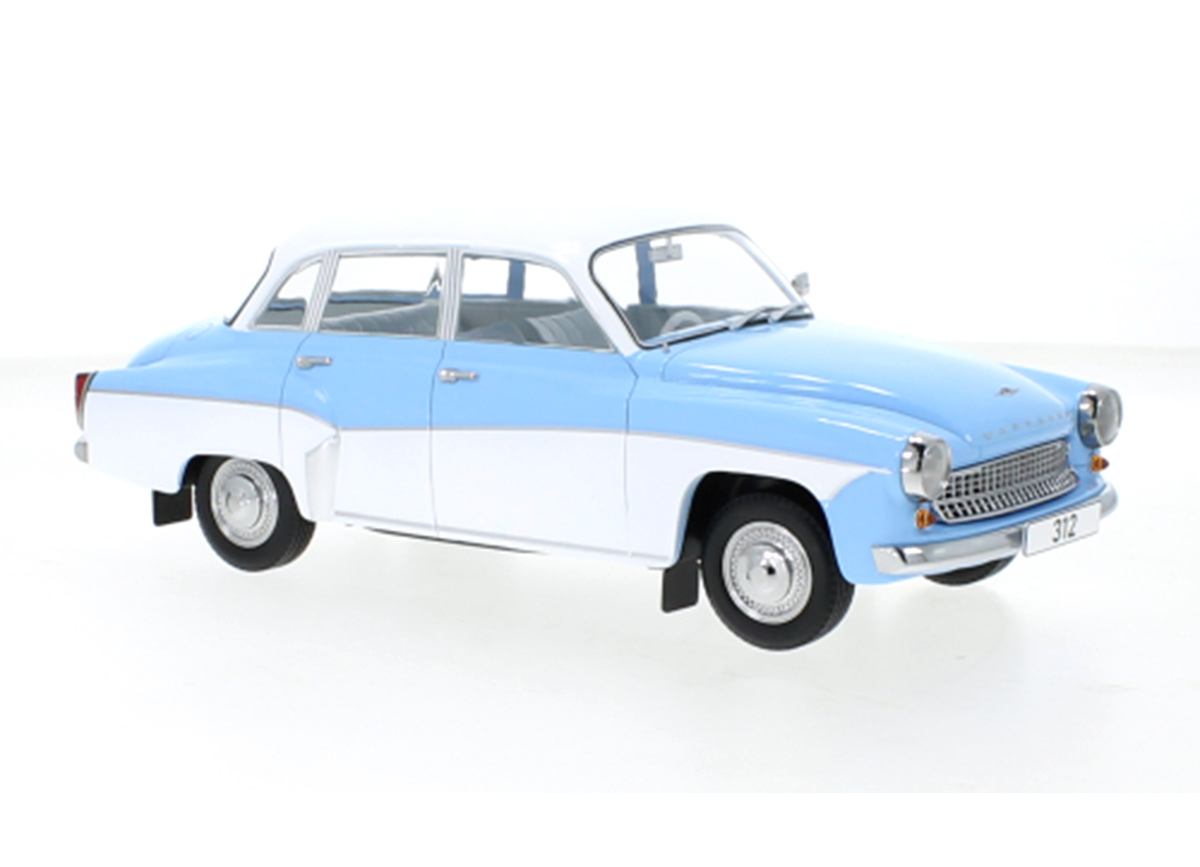 Wartburg 312, hellblau/weiss, 1965 MCG 1:18 Metallmodell, Türen und Hauben nicht zu öffnen