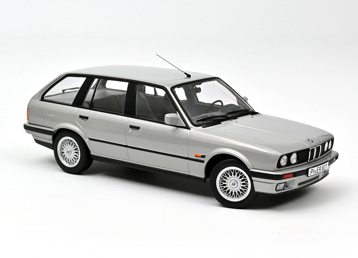 BMW 325i Touring 1991 - Silver Norev 1:18 Metallmodell (Türen/Hauben nicht zu öffnen!)