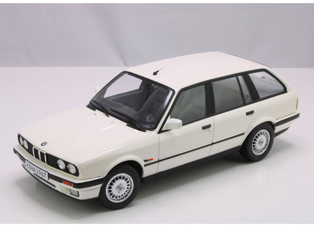 BMW 325i Touring E30 (1988) - white limited Edition 1000 Stück Norev 1:18 Metallmodell (Türen/Hauben nicht zu öffnen!)