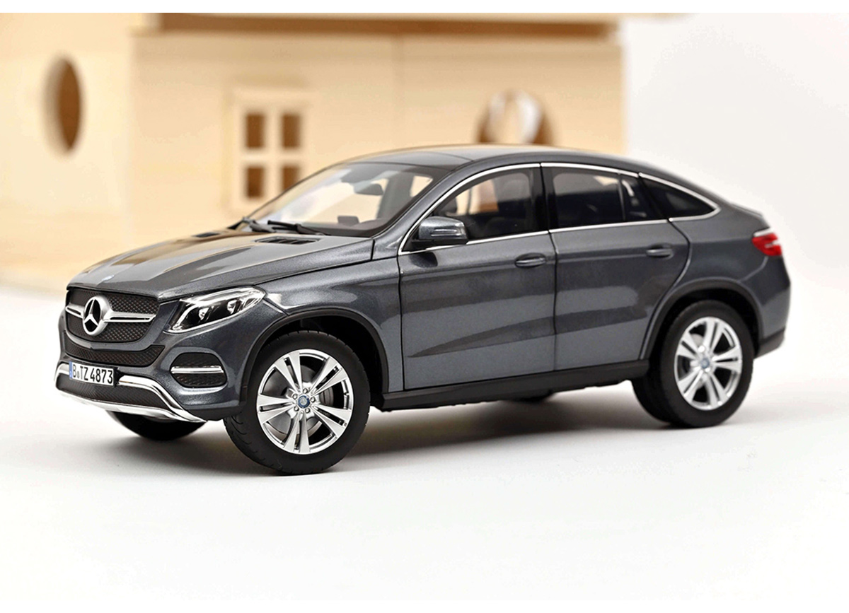 Modellauto Mercedes Benz Gle Coupe 2015 Grey Metallic Norev 1 18 Metallmodell 4 Turen Motorhaube Und Kofferraum Zu Offnen Bei Modellauto18 De