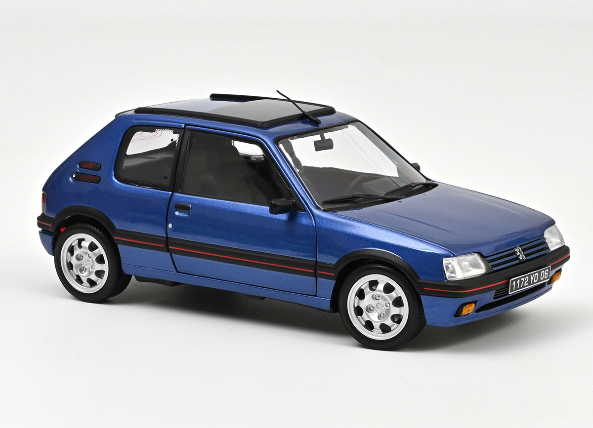 Peugeot 205 GTi 1.9 with windowroof 1992 Miami Blue   Norev 1:18 Metallmodell 2 Türen und Motorhaube zu öffnen!