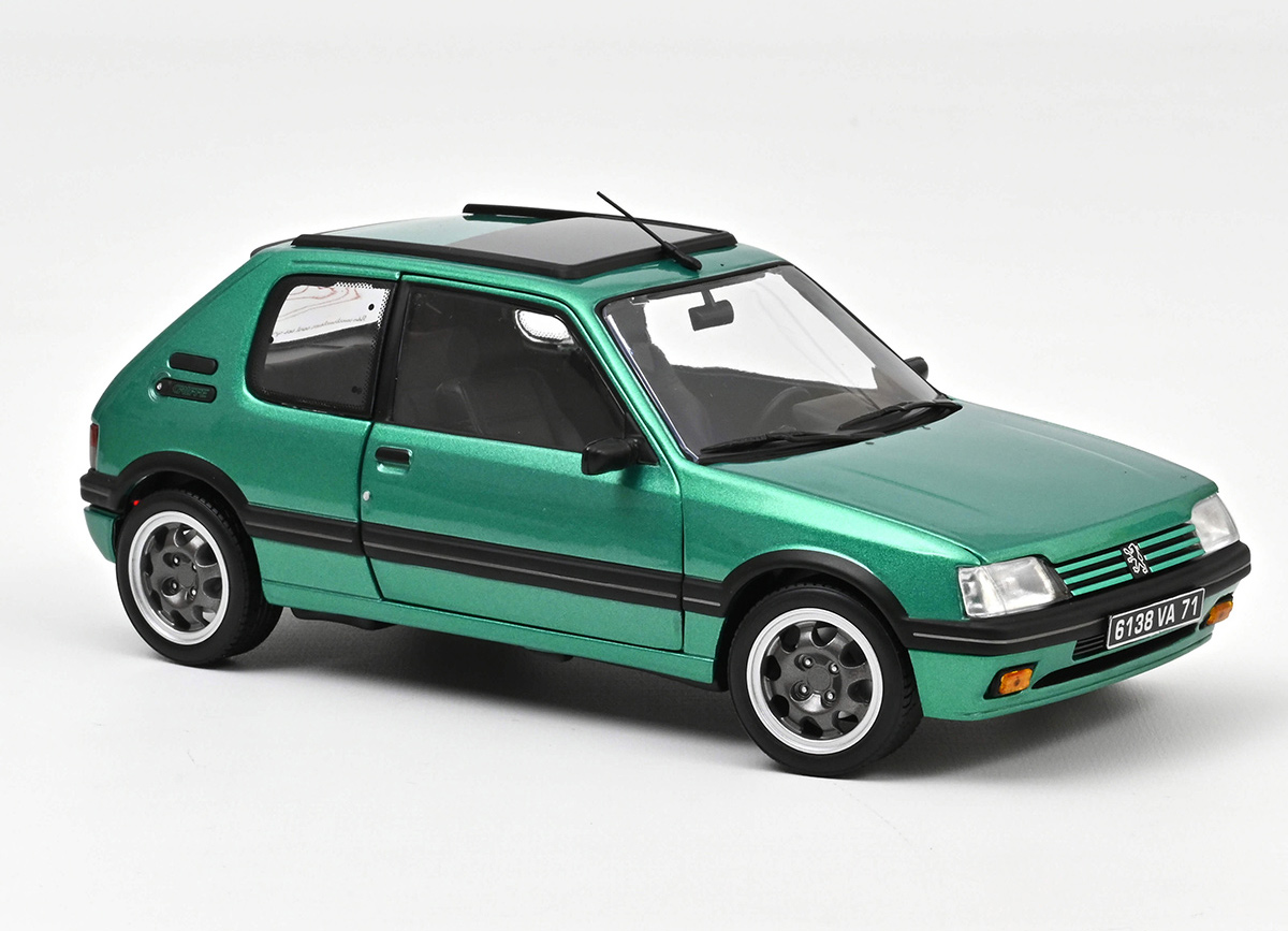 Peugeot 205 GTi Griffe with windowroof 1991 Green   Norev 1:18 Metallmodell 2 Türen und Motorhaube zu öffnen!