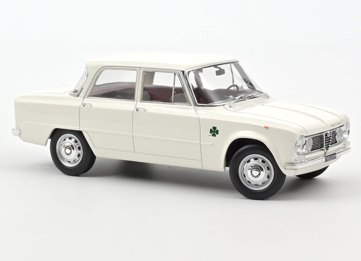 Alfa Romeo Giulia TI Super 1963 - White Norev 1:18 Metallmodell (Türen/Hauben nicht zu öffnen!)