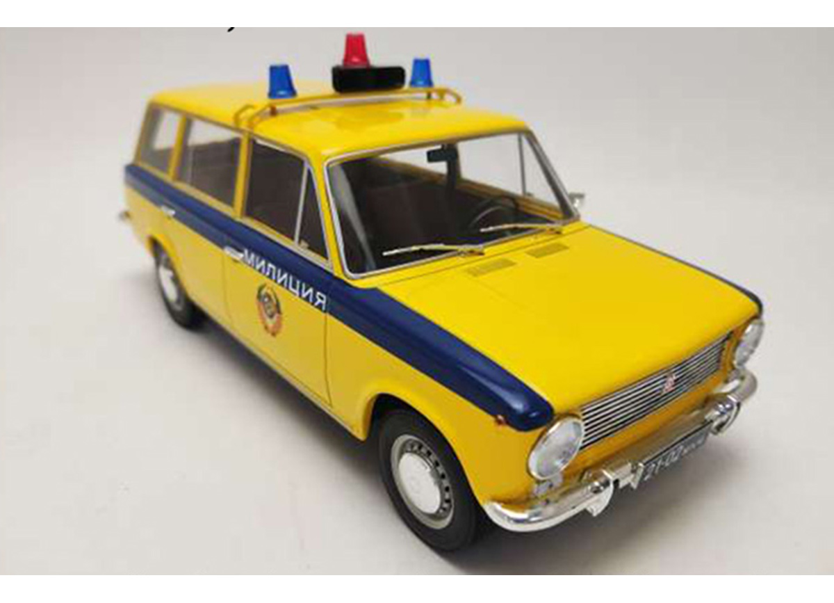 Lada 2102 1970  *USSR Police*, yellow/blue Triple9 Collection 1:18