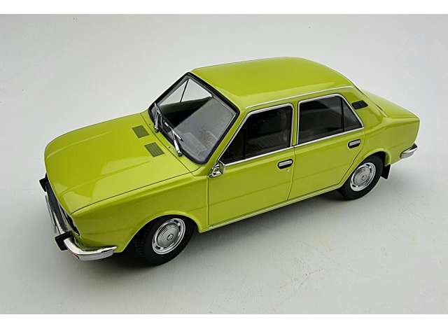 Skoda 120LS 1979  yellow (Skoda color 6090) Triple 9 1:18 Resinemodell (Türen, Motorhaube... nicht zu öffnen!)