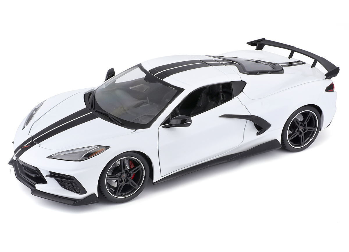 Chevrolet Corvette Stingray Coupe ´20 high Wing weiß Maisto 1:18 Metallmodell