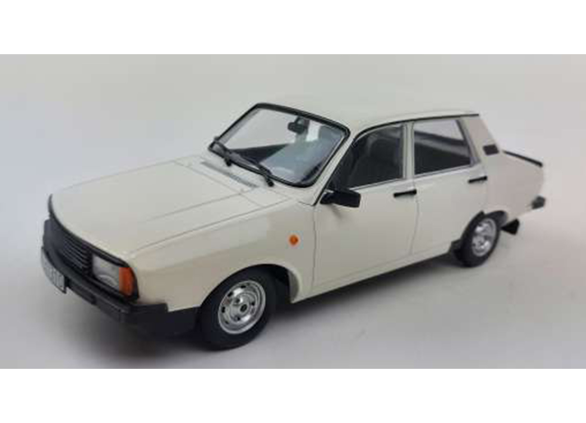 Dacia 1310L, white 1993  Triple9 1:18 (Türen, Motorhaube... nicht zu öffnen!)