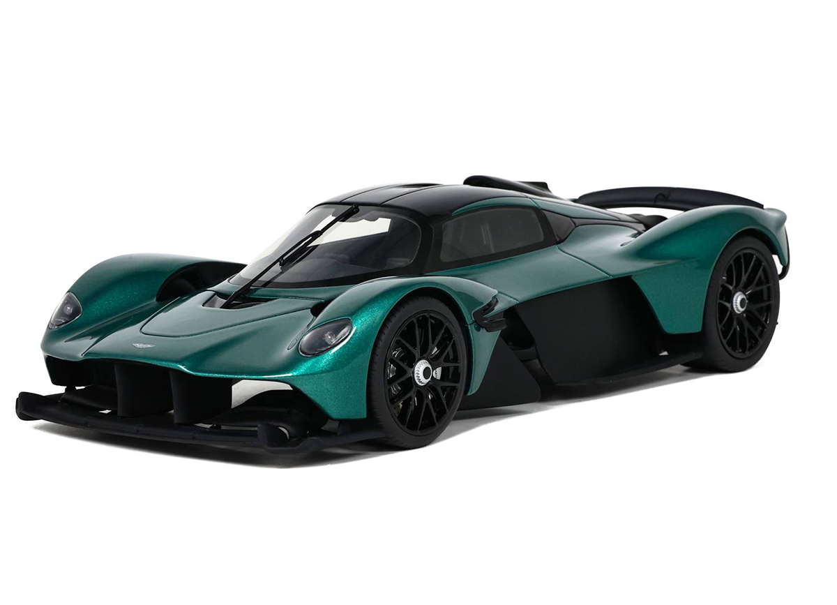 ASTON MARTIN VALKYRIE 2021 ASTON MARTIN RACING GREEN GT Spirit 1:18 Resinemodell (Türen, Motorhaube... nicht zu öffnen!)