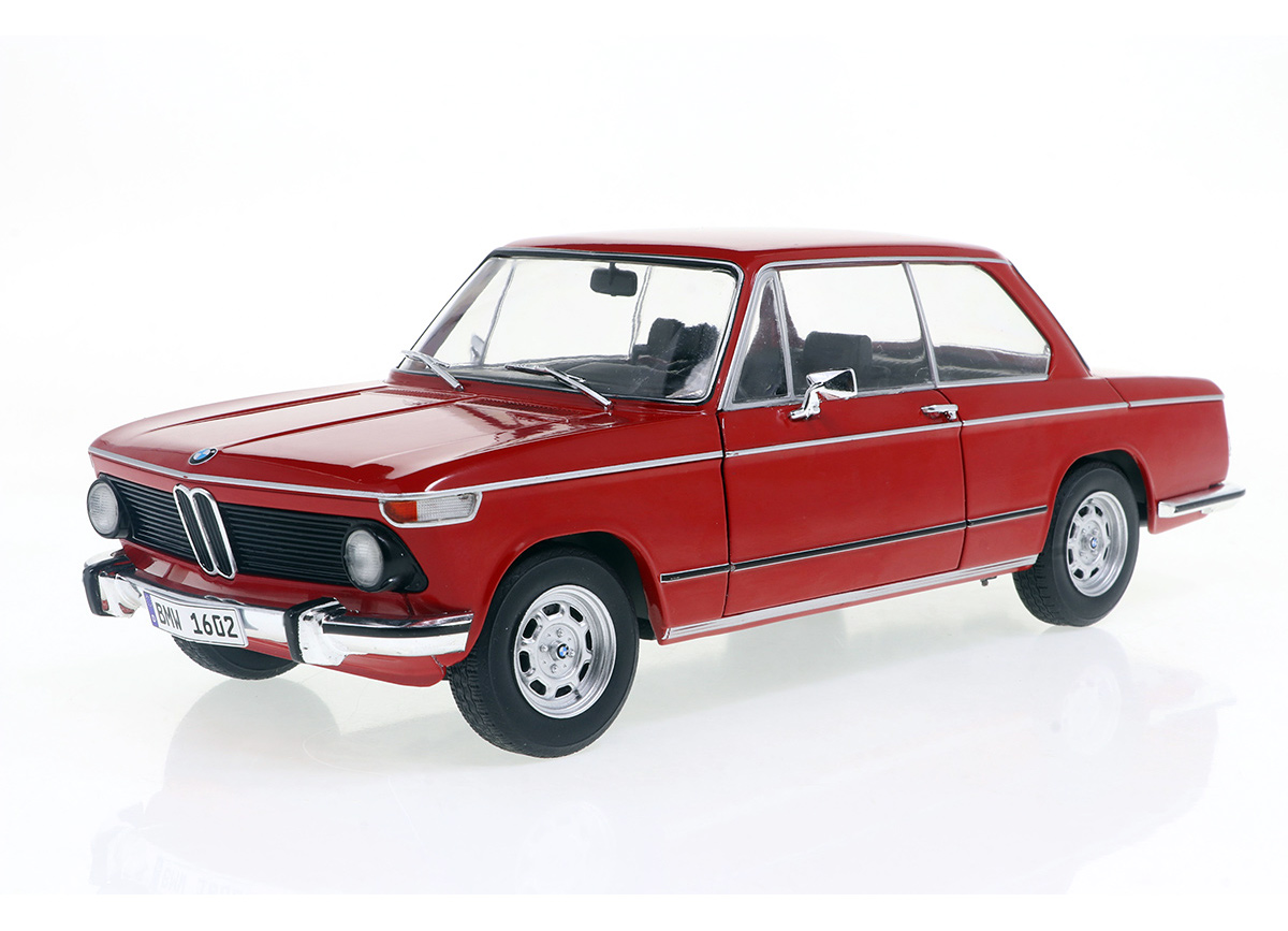 BMW 1602 1971 neuve en boite miniature au 1/18 série limitée Solido - Collection
