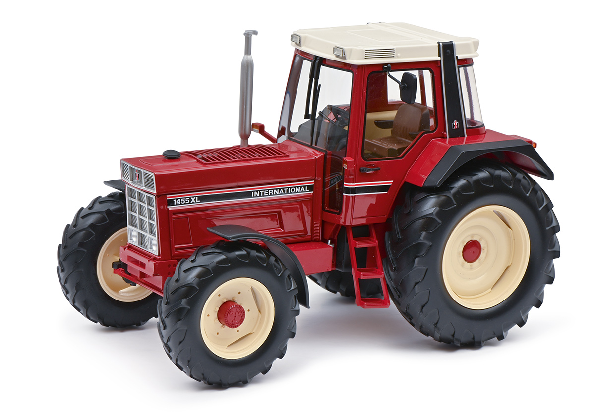 CASE IHC 1455 XL Schuco ProR.18 Resinemodell 1:18 (Türen, Motorhaube... nicht zu öffnen!)