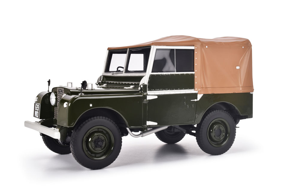 Land Rover 80 mit geschlossenem Softtop dunkelgrün LIMITED EDITION 500 Schuco 1:12 Resinemodell