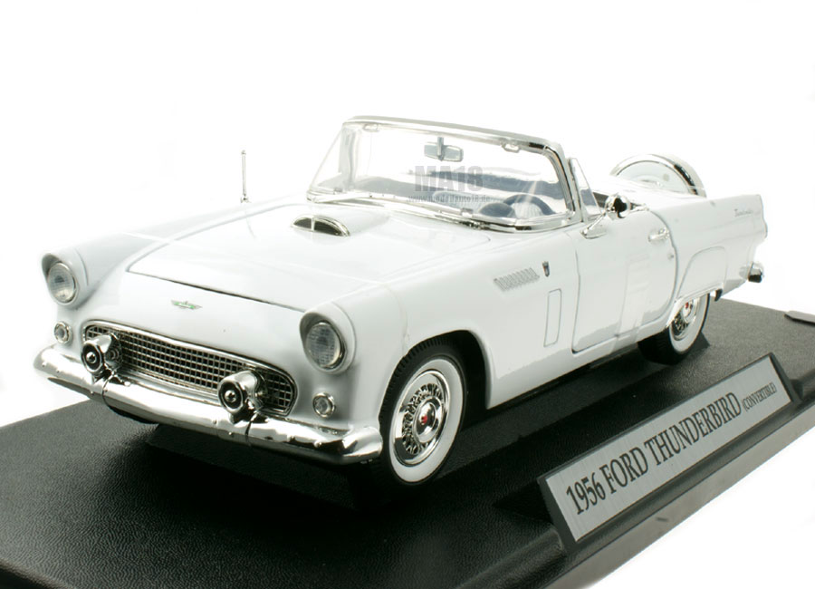 Ford Thunderbird Convertible 1956 weiß MotorMax 1:18