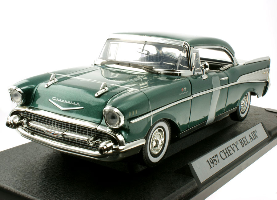 Chevy Bel Air 1957 grün MotorMax 1:18
