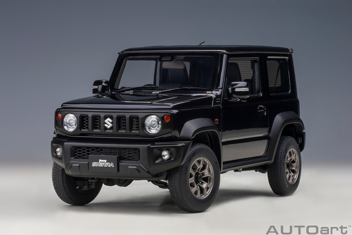 Suzuki Jimny 2018 (JB64)(660cc/RHD) (Pearl schwarz mit schwarzem Dach) (composite model/full openings) AUTOart 1:18
