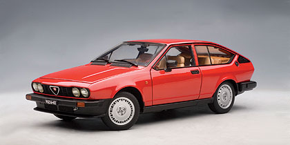 Alfa Romeo "Alfetta" GTV 2.0 1980 rouge AUTOart 1:18