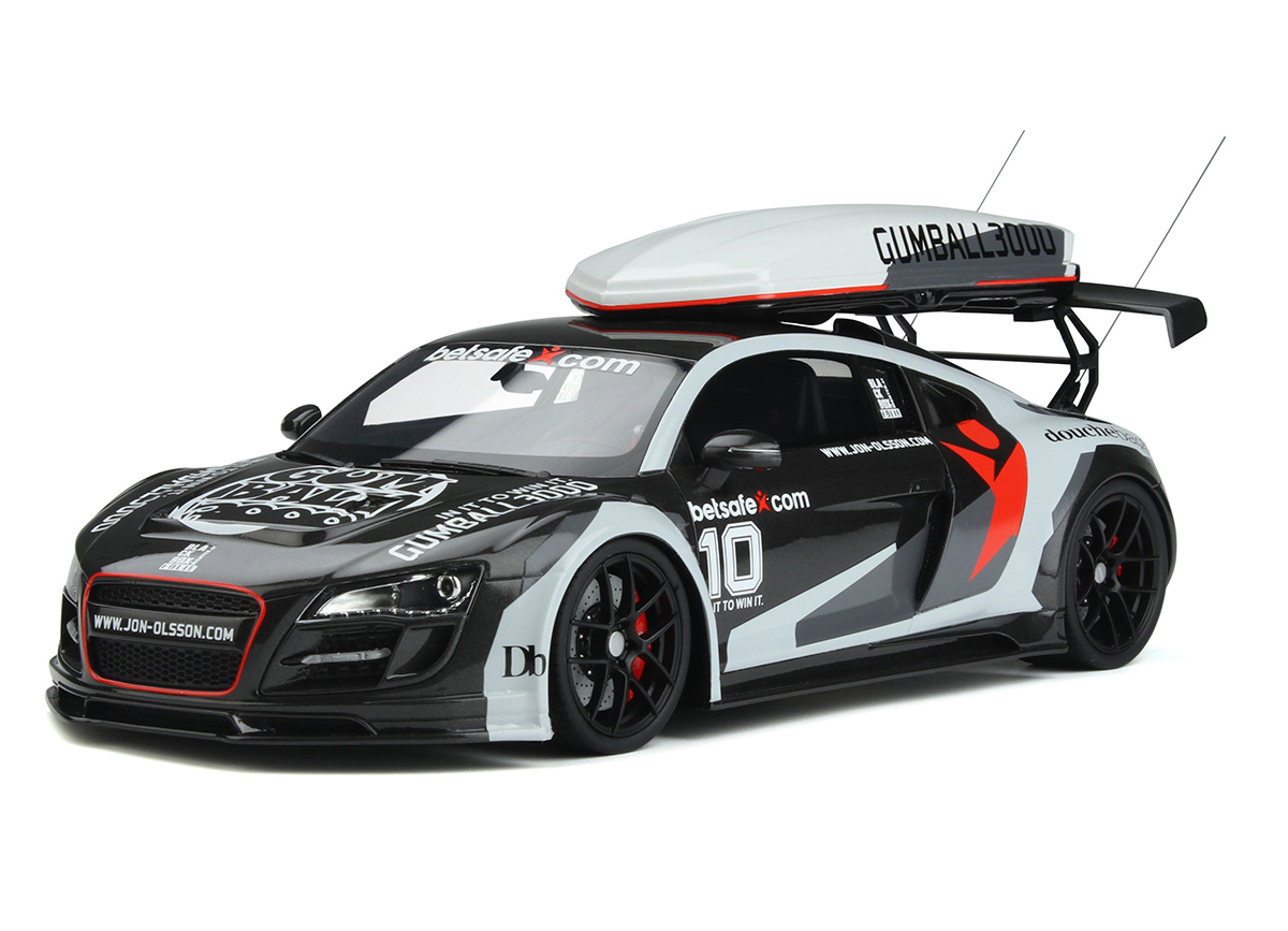 AUDI R8 BODY KIT CAMO 2013 GT Spirit 1:18 Resinemodell (Türen, Motorhaube... nicht zu öffnen!)