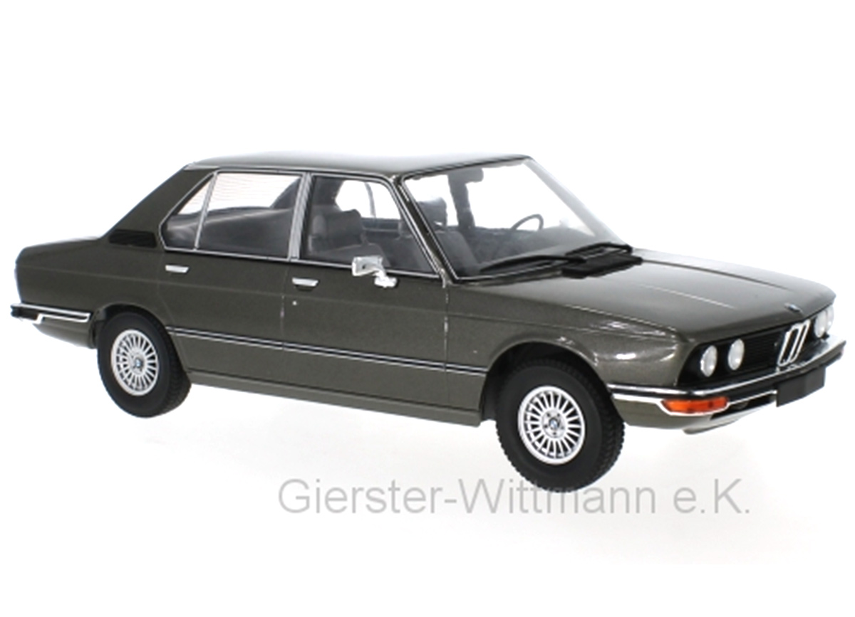 BMW 5er (E12), metallic-dunkelanthrazit, 1973  MCG 1:18 Metallmodell, Türen und Hauben nicht zu öffnen
