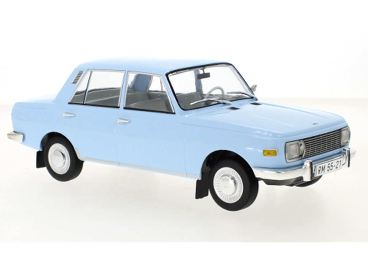 Wartburg 353, hellblau, 1967 MCG 1:18 Metallmodell, Türen und Hauben nicht zu öffnen