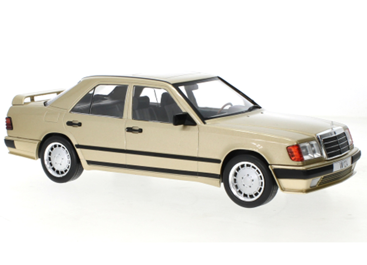 Voiture miniature Mercedes W124 Tuning, metallic-beige, 1986 MCG 1:18  Metallmodell, Türen und Hauben nicht zu öffnen sur