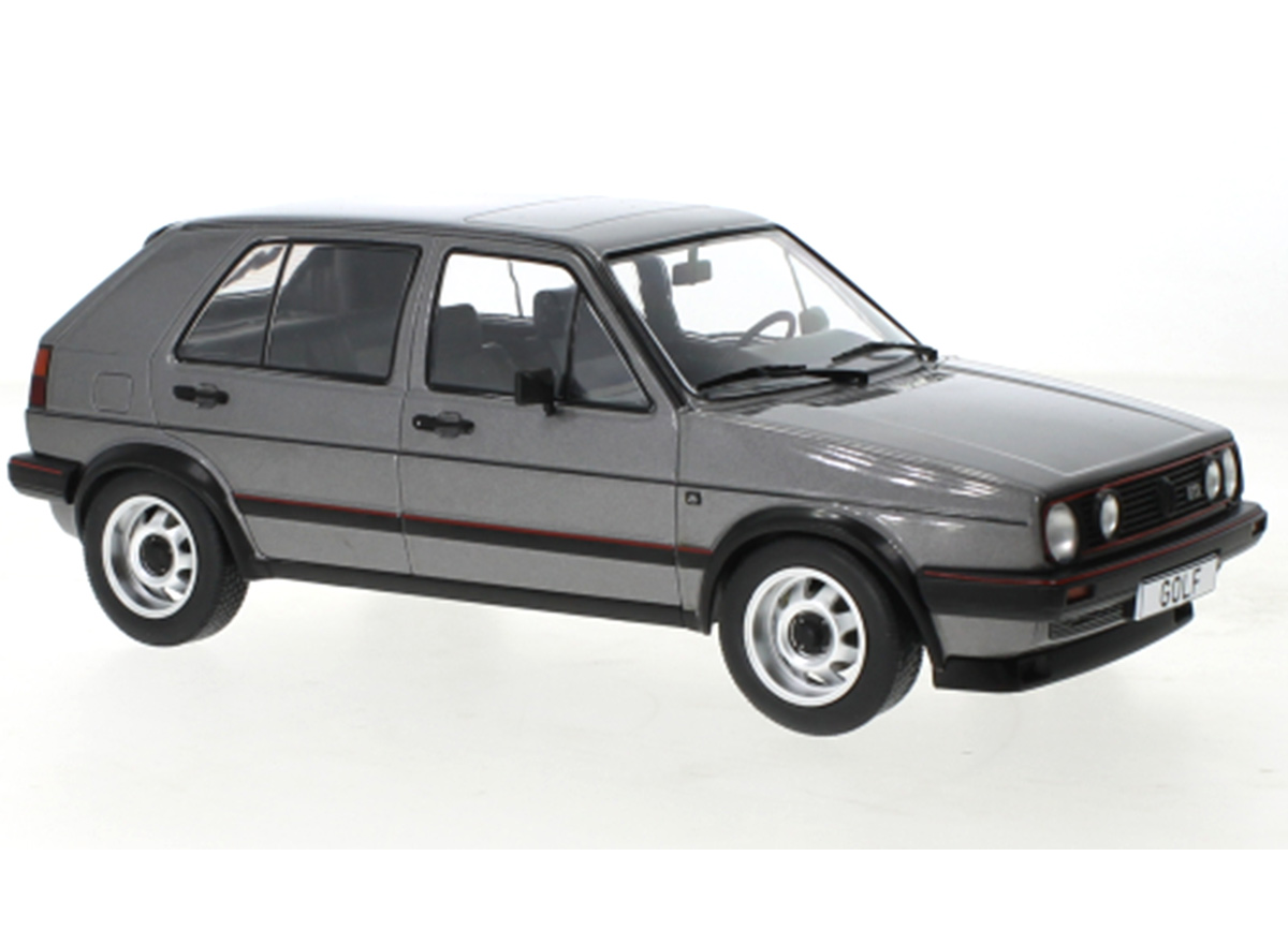 VW Golf II GTI, metallic-dunkelgrau, 5-trg., 1984 MCG 1:18 Metallmodell, Türen und Hauben nicht zu öffnen