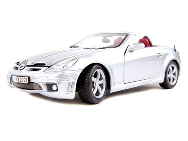 Mercedes SLK 55 AMG 2005 silber mit funktionierendem Variodach MotorMax 1:18