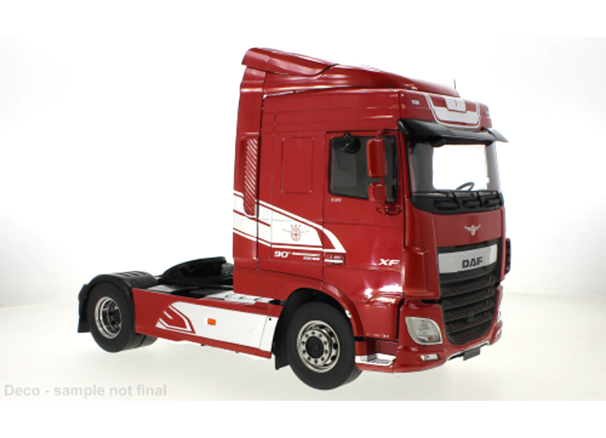 DAF XF Space Cab, metallic-rot, 2018 Premium ClassiXXs Metallmodell 1:18