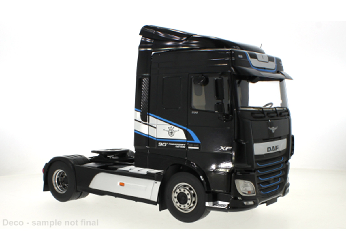 DAF XF Space Cab, schwarz, 2018 Premium ClassiXXs Metallmodell 1:18