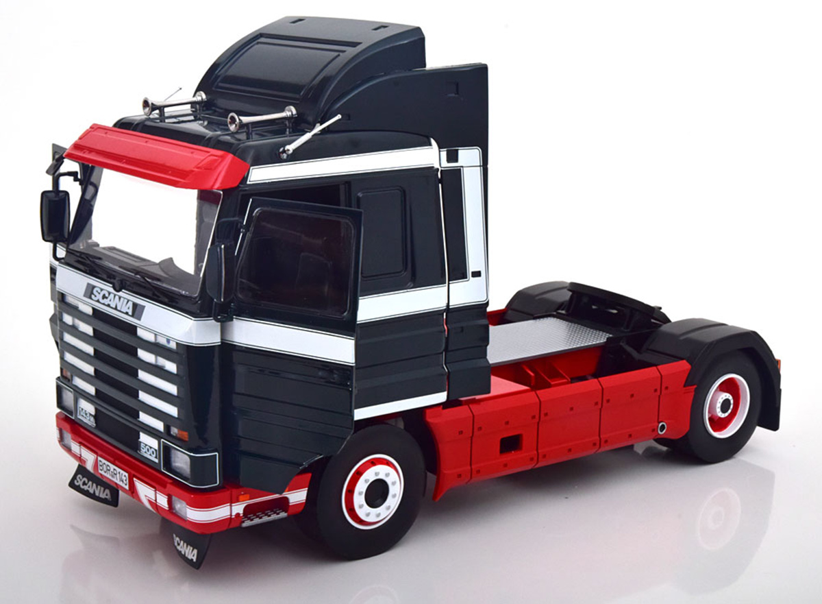Scania 143 Streamline`95 dunkelgrün/rot/weiß Ltd. Ed. 600 Stück WW  Road Kings 1:18 funktionstüchtige Lenkung + zu öffenden Türen