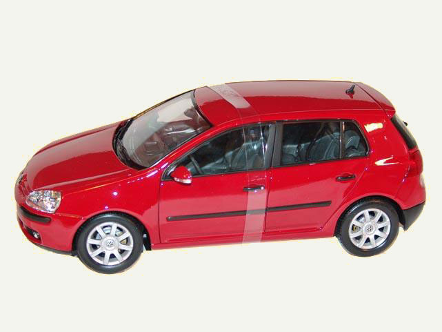 VW Golf V red Welly 1:18