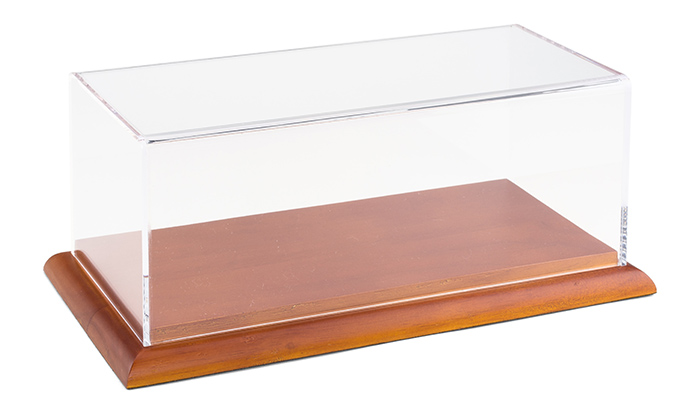 Vitrine für 1:24- und 1:18-Modelle CMC (Abbildung ähnlich, Holz ist heller als abgebildet!)