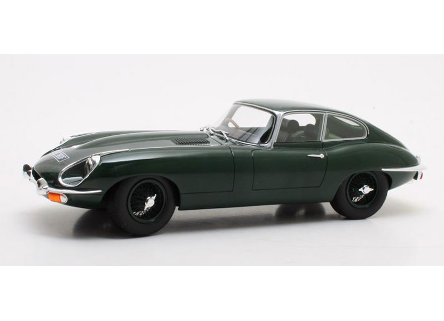 Jaguar E-Type Series II green 1968 Cult Scale Models 1:18 Resinemodell (Türen, Motorhaube... nicht zu öffnen!)