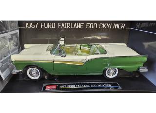 Ford Fairlane 500 Skyliner 1957  Cumberland green/Colonial White SunStar Metallmodell 1:18
