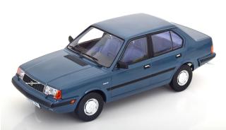 Volvo 360 1987 blue-grey with blue interior Triple 9 1:18 (Türen, Motorhaube... nicht zu öffnen!)