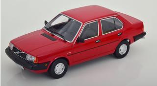 Volvo 340 1987 red with grey interior Triple9 1:18 (Türen, Motorhaube... nicht zu öffnen!)