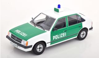 Opel Kadett D 1984 5-door Polizei, green/white Triple9 1:18 (Türen, Motorhaube... nicht zu öffnen!)