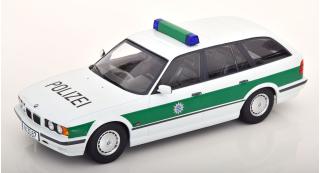 BMW 5-series Touring E34 1996  *Polizei*, white/green *Polizei Bayern*, white/green Triple 9 1:18 (Türen, Motorhaube... nicht zu öffnen!)