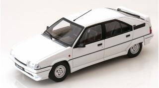 Citroen BX GTi, 1990  alpine white with black interior Triple9 1:18 (Türen, Motorhaube... nicht zu öffnen!)