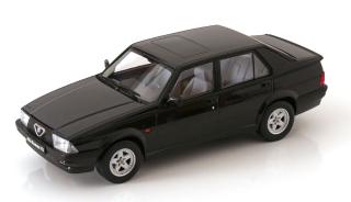 Alfa Romeo 75 1991 schwarz Triple 9 1:18 (Türen, Motorhaube... nicht zu öffnen!)