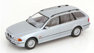 BMW 5-series Touring E39 1998 , artic silver Triple 9 1:18 (Türen, Motorhaube... nicht zu öffnen!)