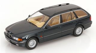 BMW 5-series Touring E39 1998 , oxfort green Triple 9 1:18 (Türen, Motorhaube... nicht zu öffnen!)