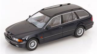 BMW 5-series Touring E39 1998 , orient blue Triple 9 1:18 (Türen, Motorhaube... nicht zu öffnen!)