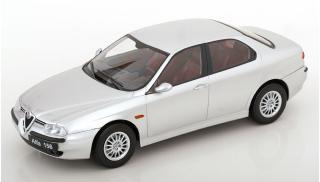 Alfa Romeo 156 1998 silber Triple 9 1:18 (Türen, Motorhaube... nicht zu öffnen!)