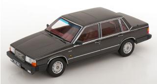 Volvo 760 1985 anthrazit Triple 9 1:18 (Türen, Motorhaube... nicht zu öffnen!)