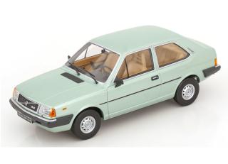 Volvo 343 GLS 1982 hellgrün-metallic Triple 9 1:18 (Türen, Motorhaube... nicht zu öffnen!)